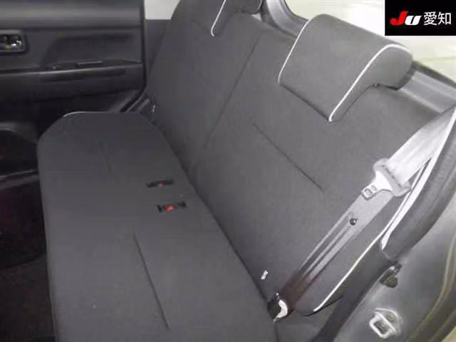 TOYOTA PIXIS SPACE