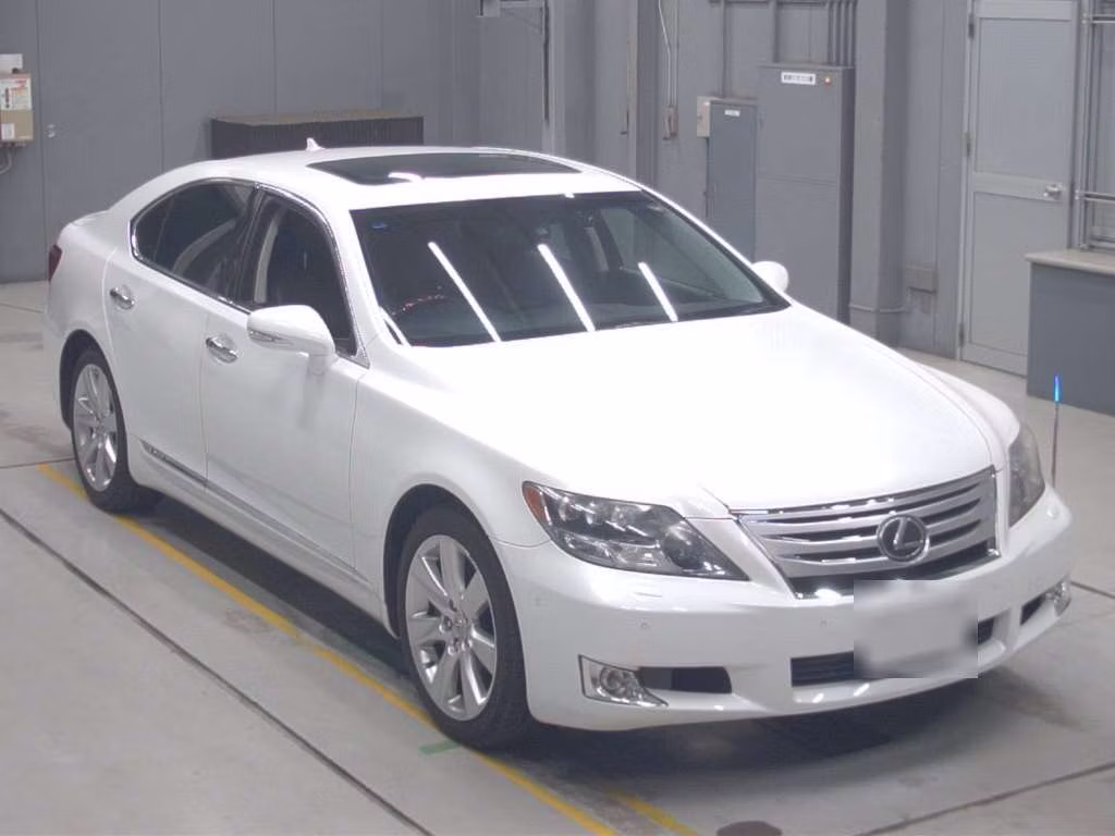 LEXUS LS600H