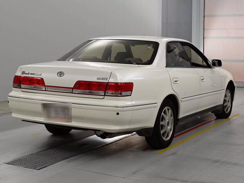 TOYOTA MARK II