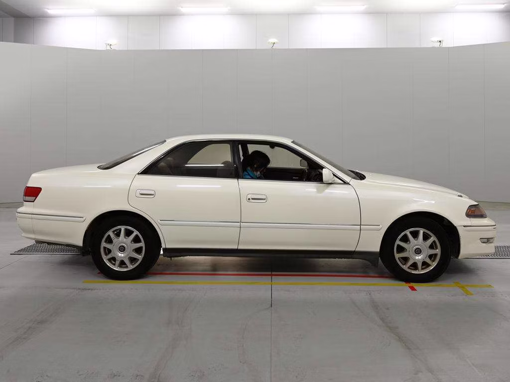TOYOTA MARK II