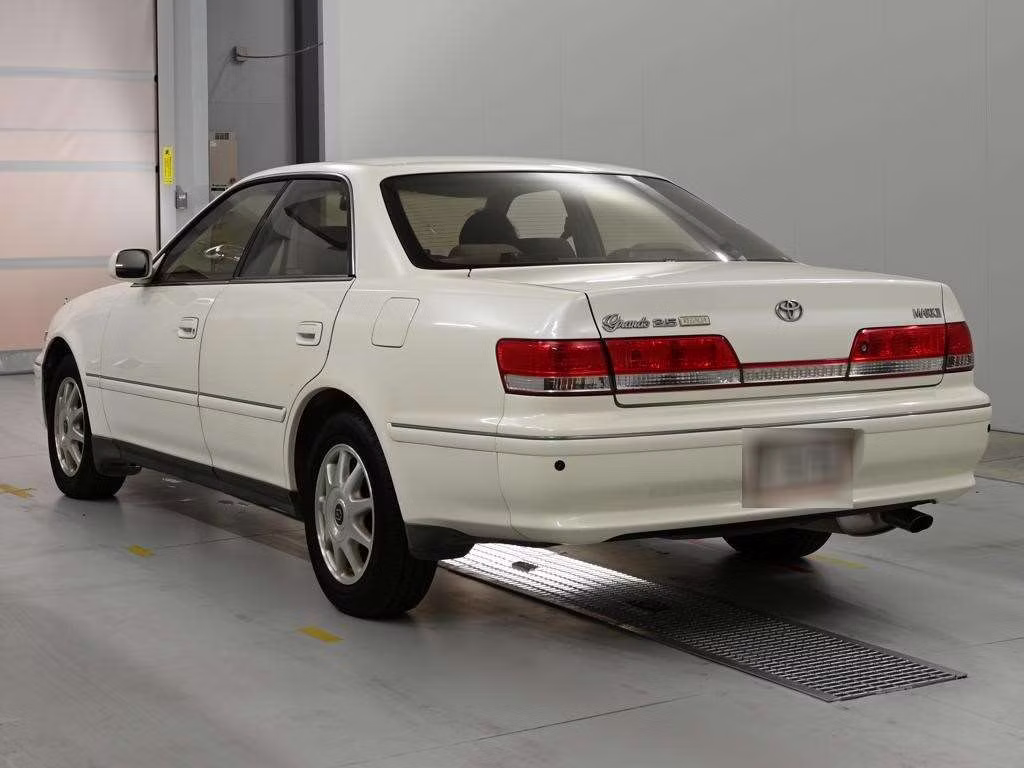 TOYOTA MARK II