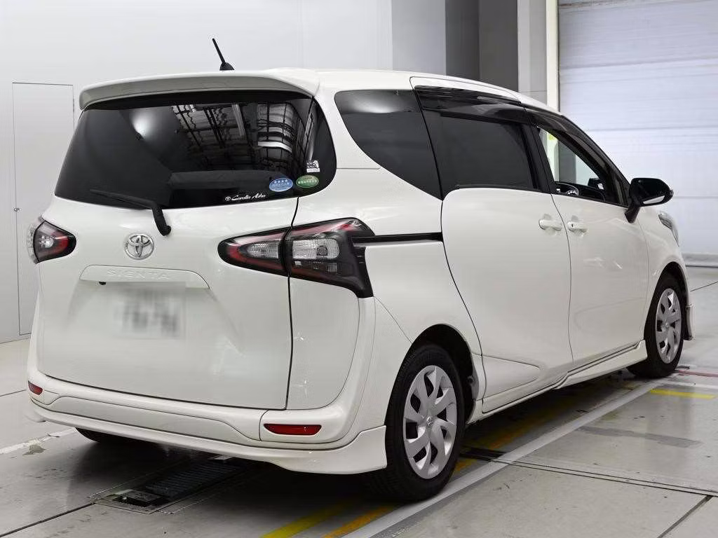 TOYOTA SIENTA