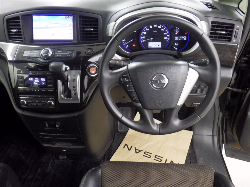 NISSAN ELGRAND