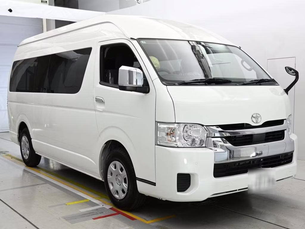 TOYOTA HIACE