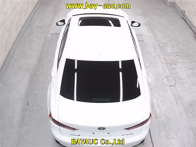 LEXUS IS300H
