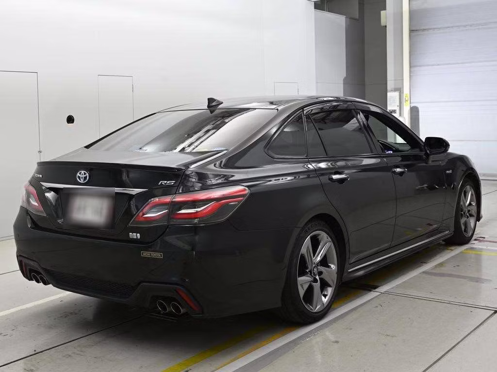 TOYOTA CROWN