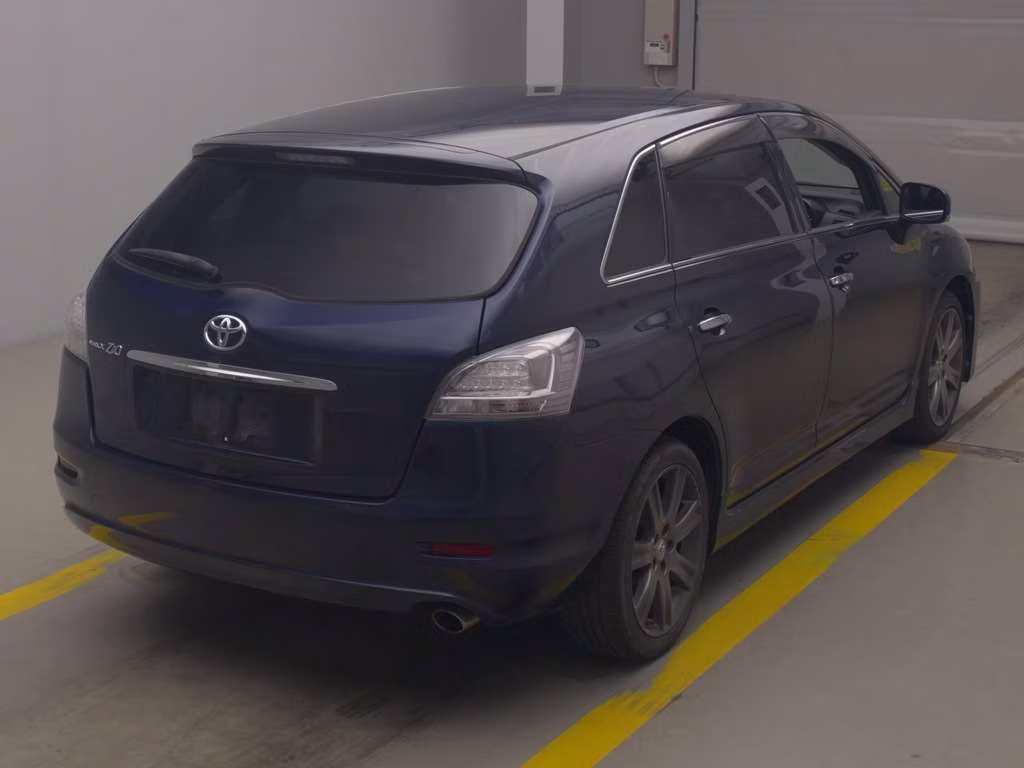 TOYOTA MARK X ZIO