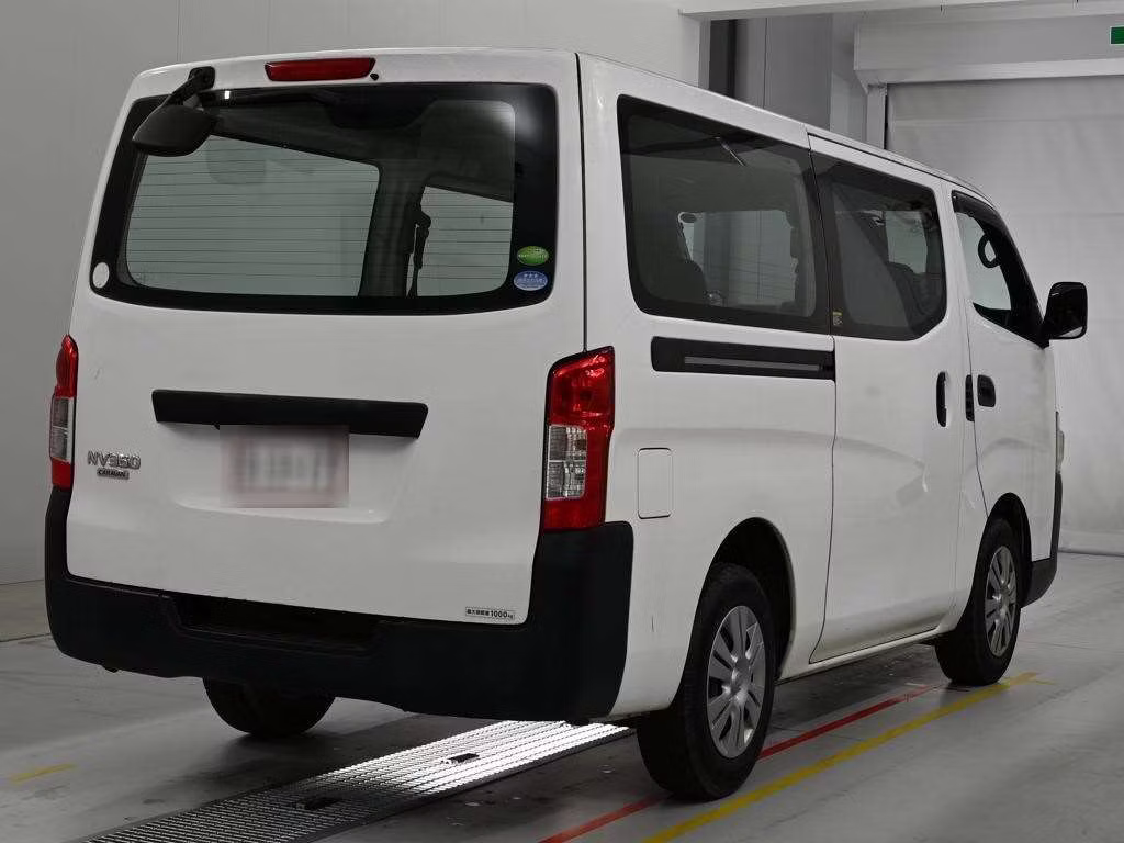 NISSAN NV350 CARAVAN