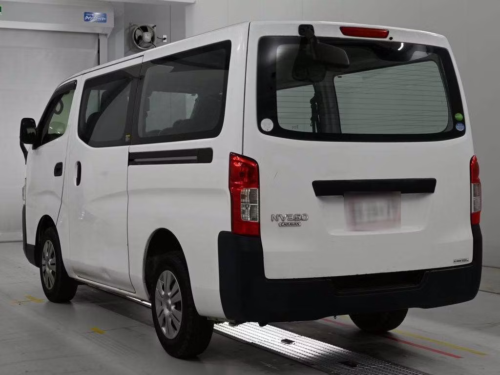 NISSAN NV350 CARAVAN