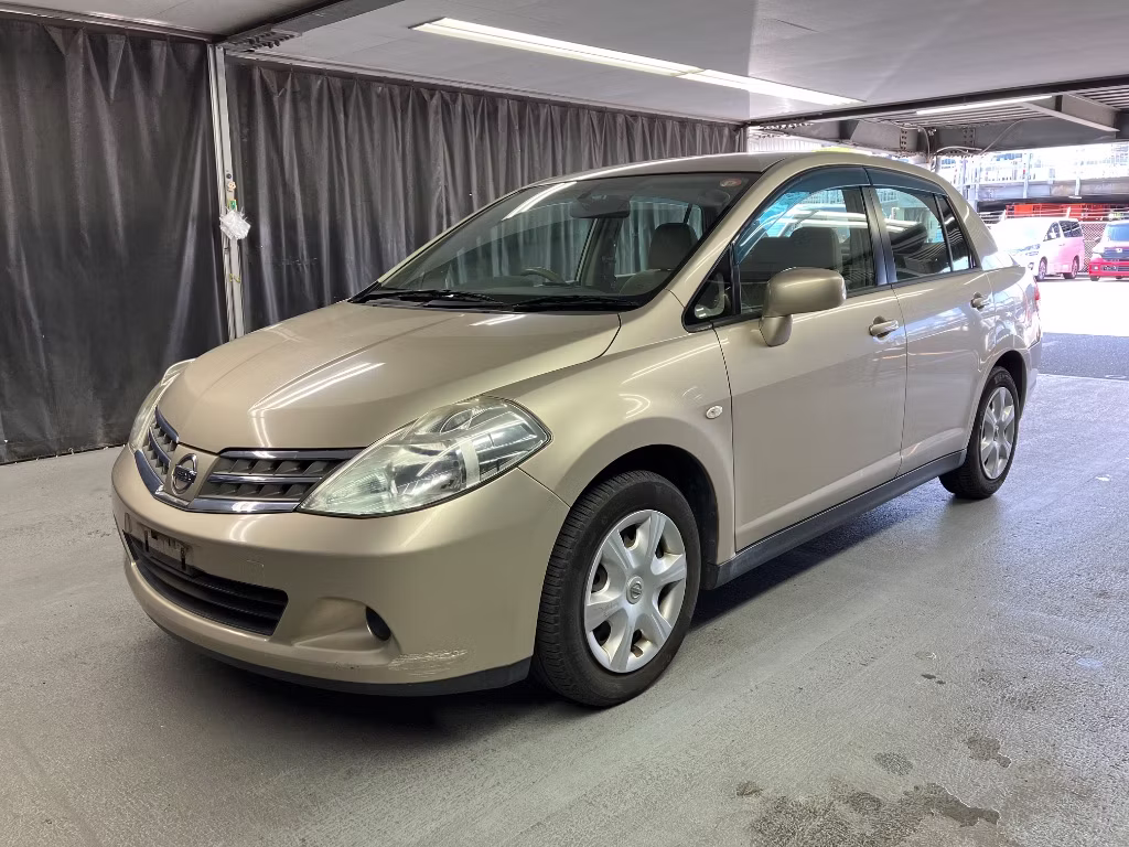NISSAN TIIDA LATIO