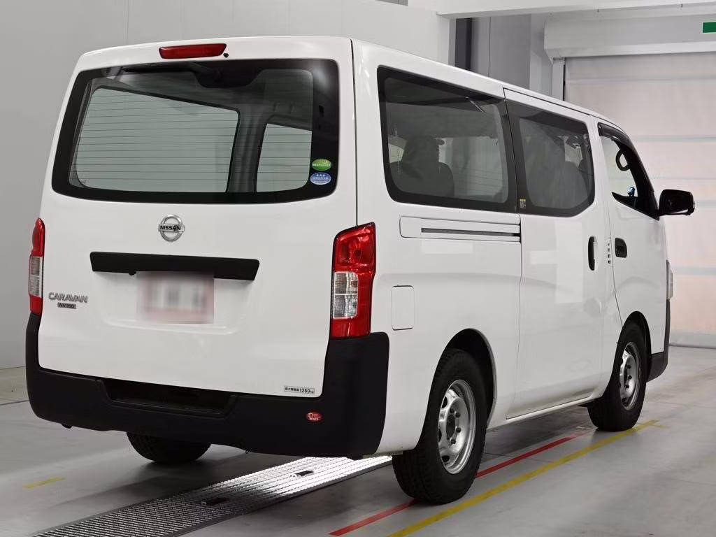 NISSAN NV350 CARAVAN