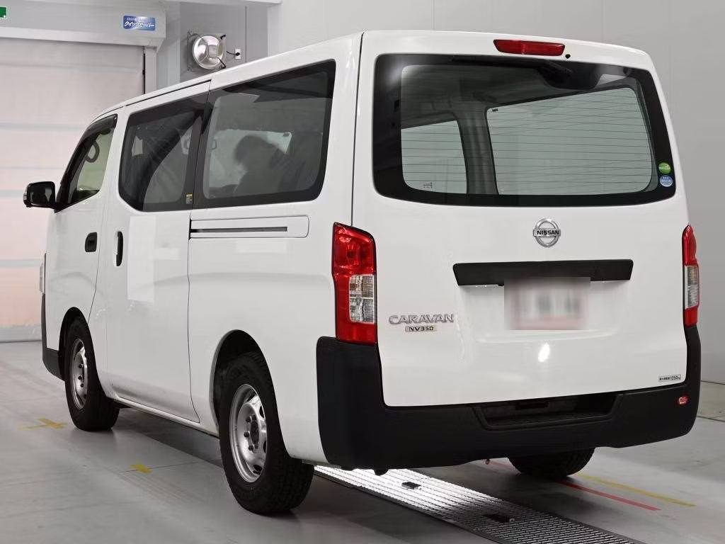 NISSAN NV350 CARAVAN