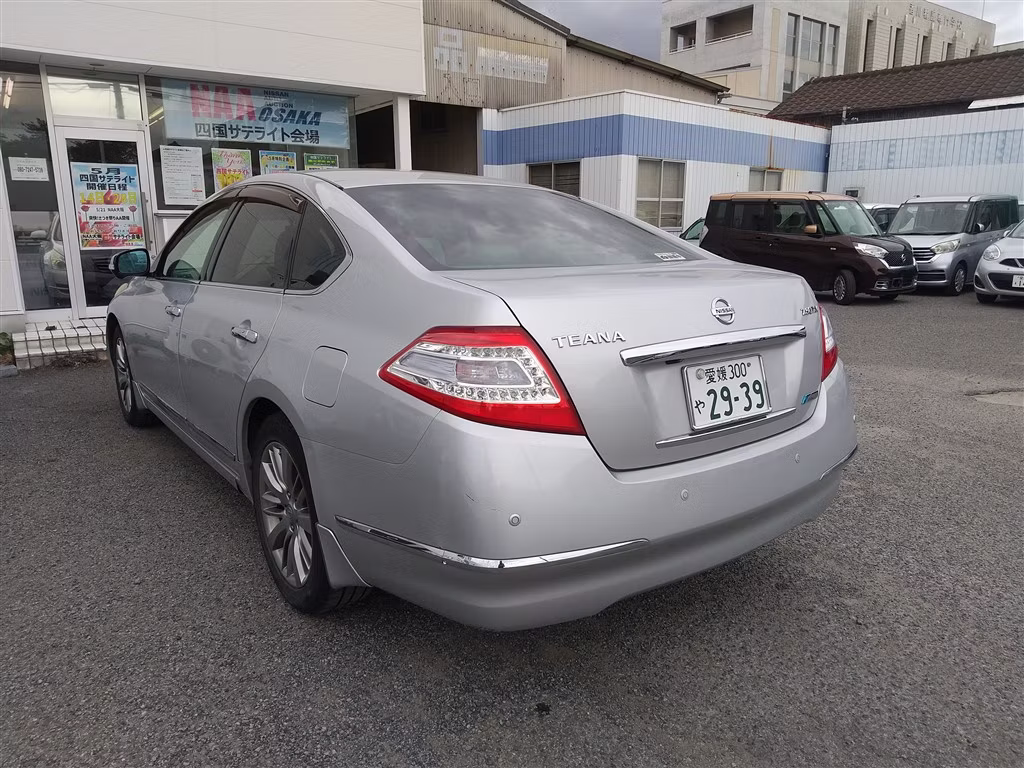 NISSAN TEANA