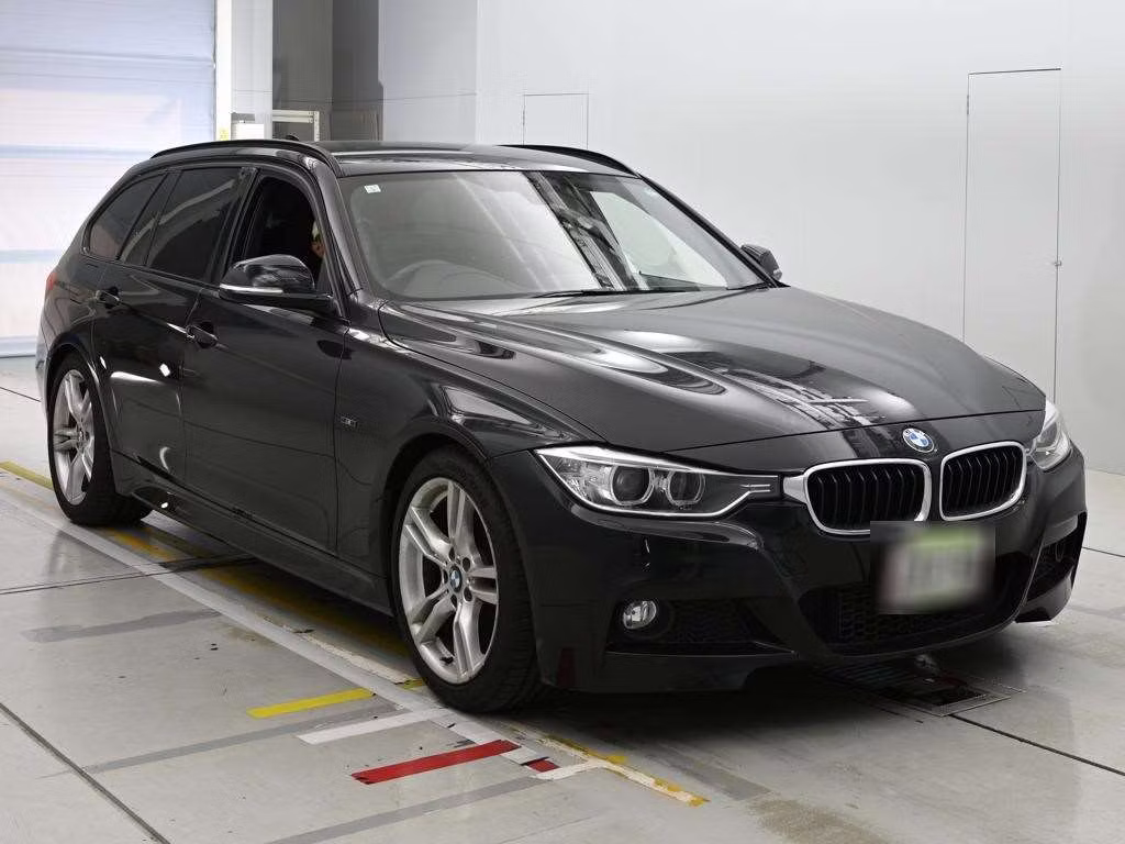 BMW 3-SERIES