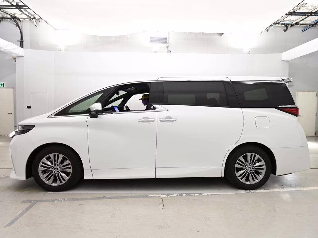 TOYOTA ALPHARD
