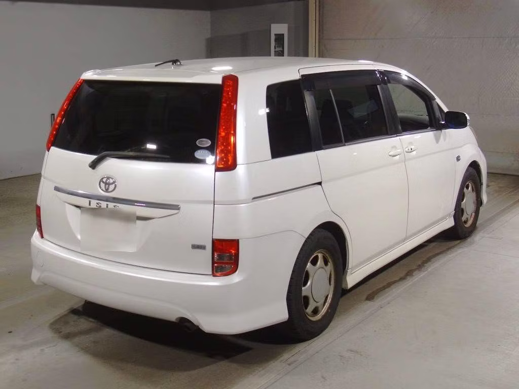 TOYOTA ISIS