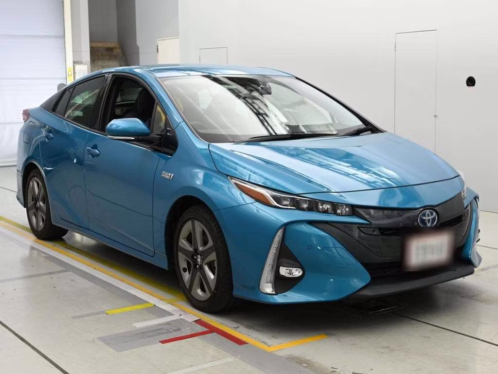 TOYOTA PRIUS PHV
