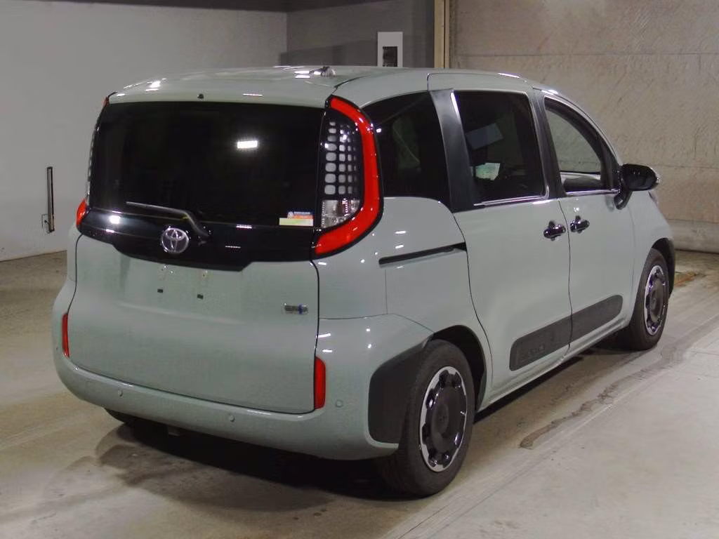 TOYOTA SIENTA