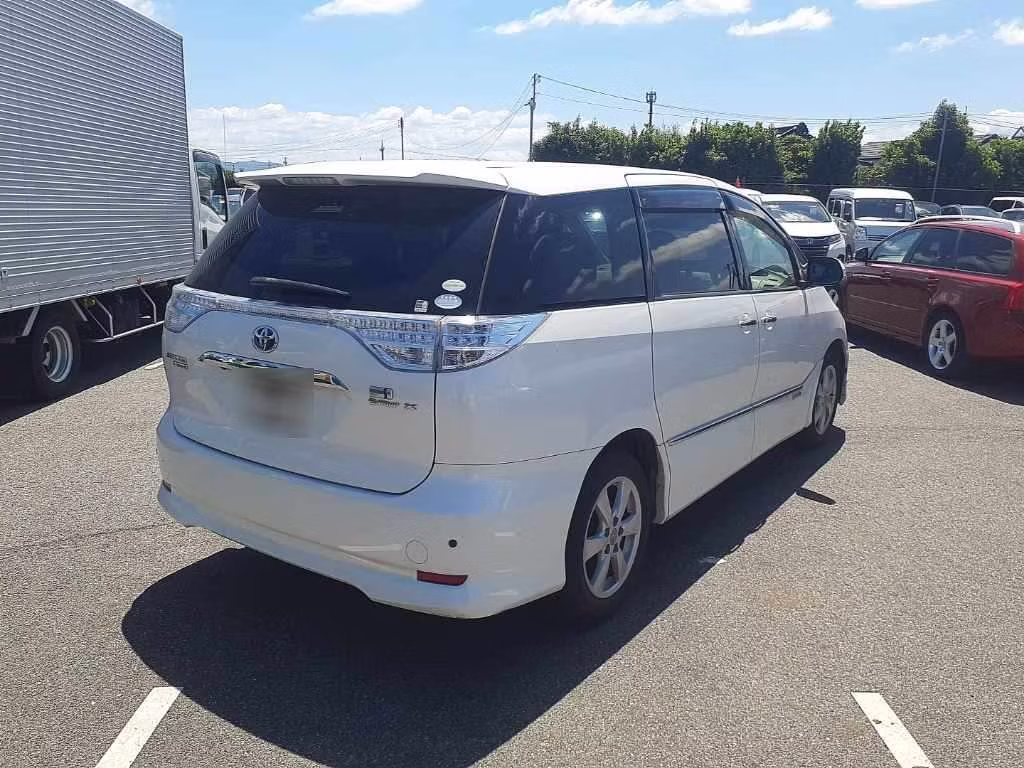 TOYOTA ESTIMA