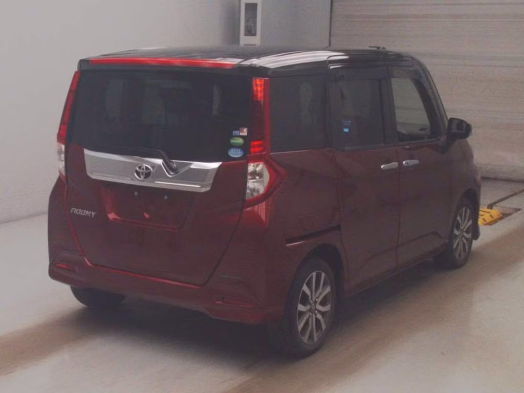 TOYOTA ROOMY