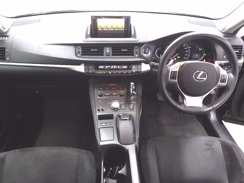 LEXUS CT200H