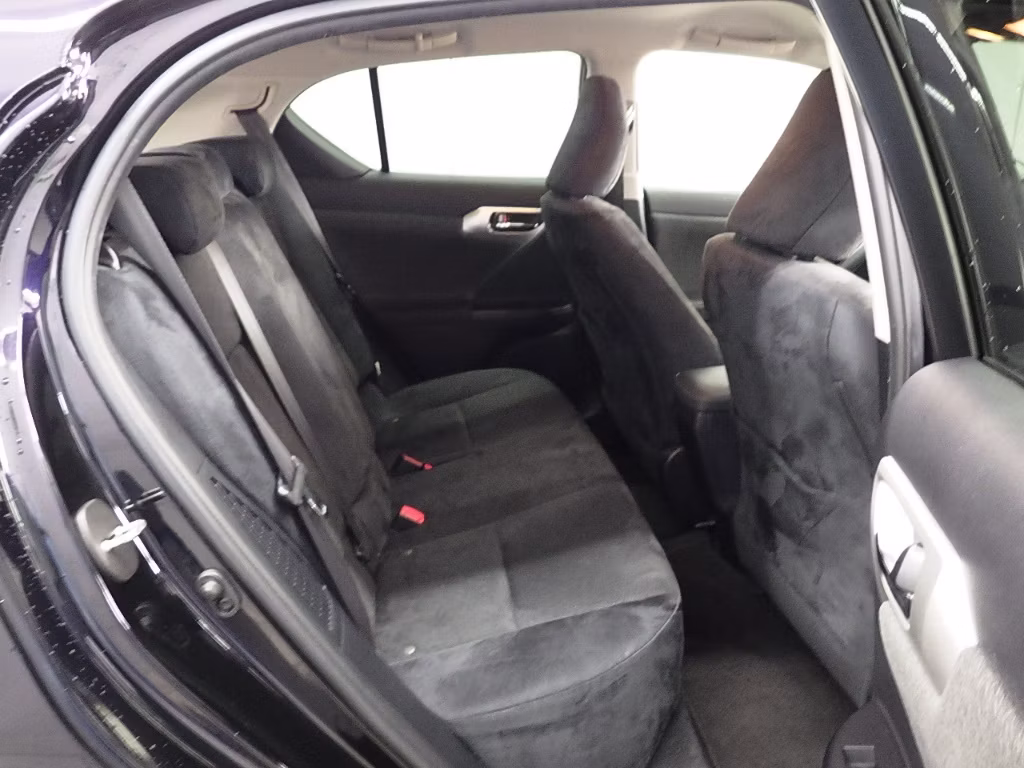 LEXUS CT200H
