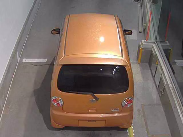 DAIHATSU MOVE LATTE