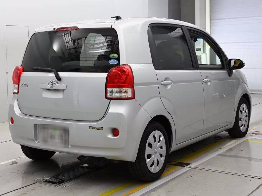 TOYOTA PORTE