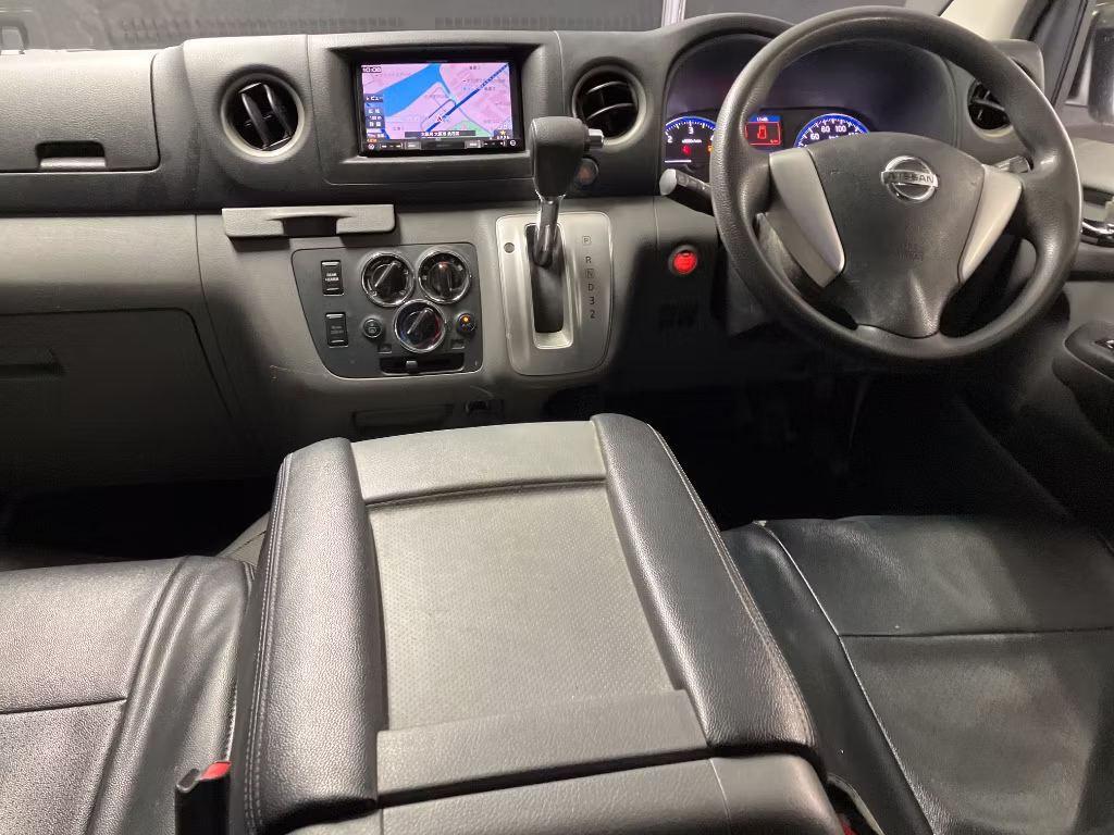 NISSAN NV350 CARAVAN