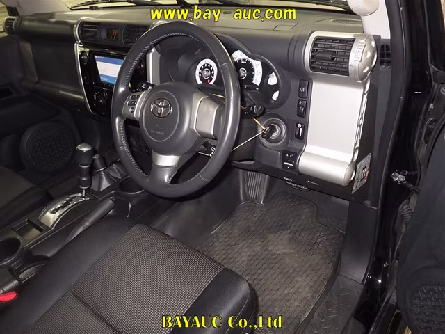 TOYOTA FJ CRUISER