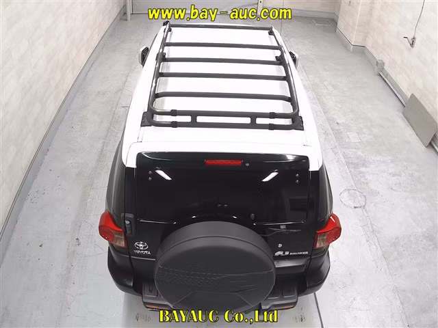 TOYOTA FJ CRUISER