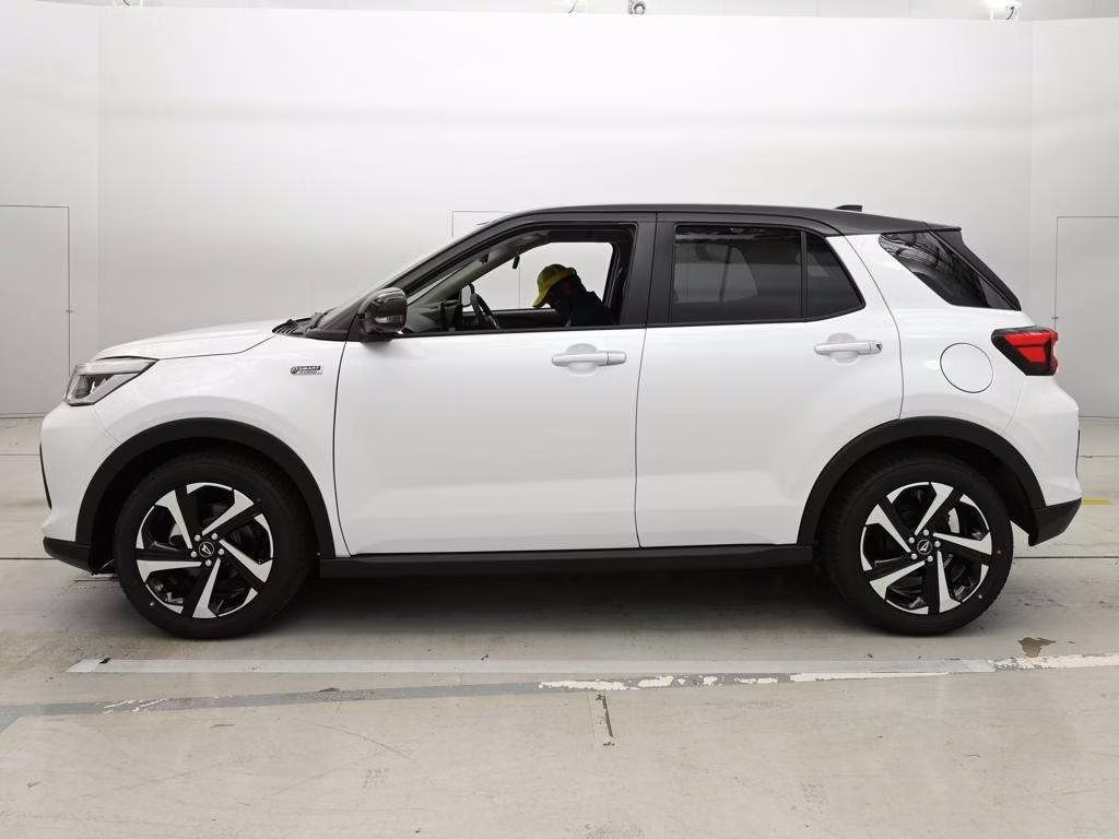 DAIHATSU ROCKY
