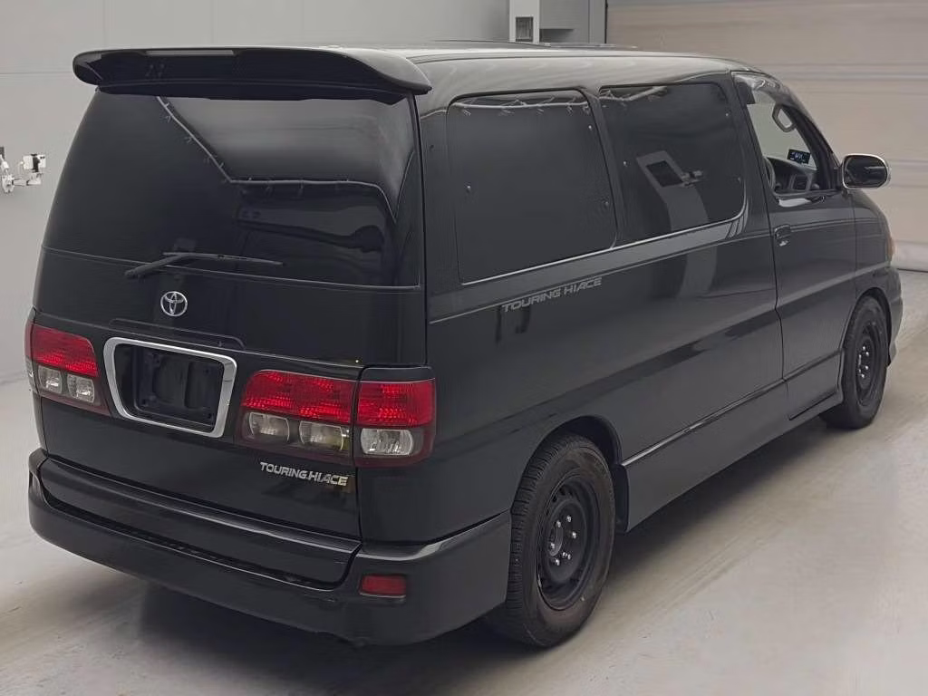 TOYOTA TOURING HIACE
