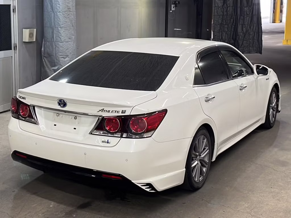TOYOTA CROWN