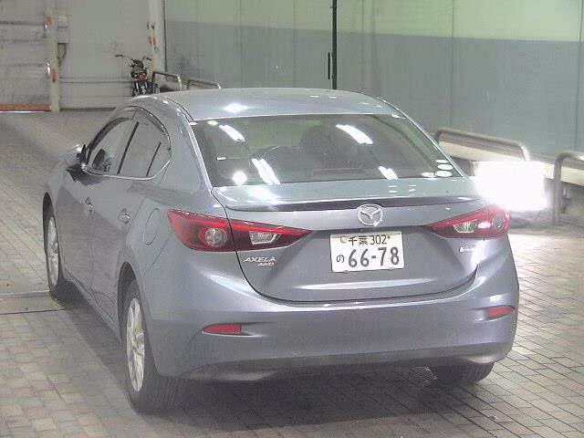 MAZDA AXELA