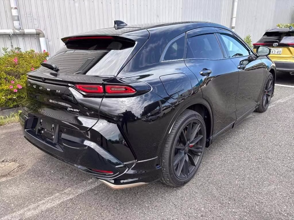 TOYOTA CROWN
