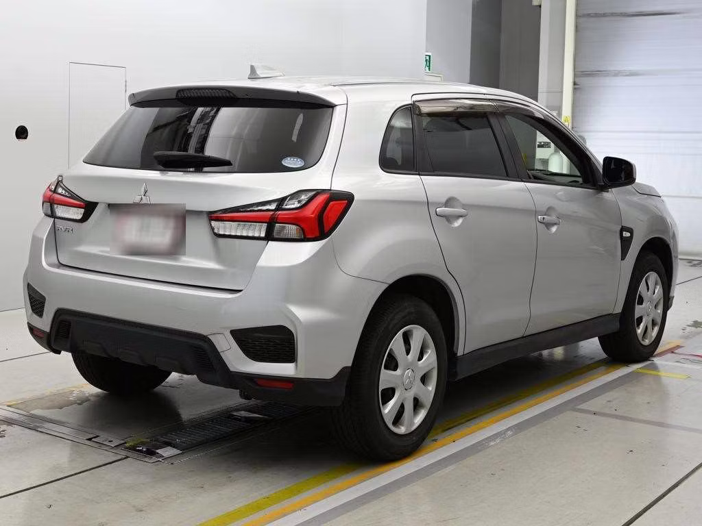 MITSUBISHI RVR