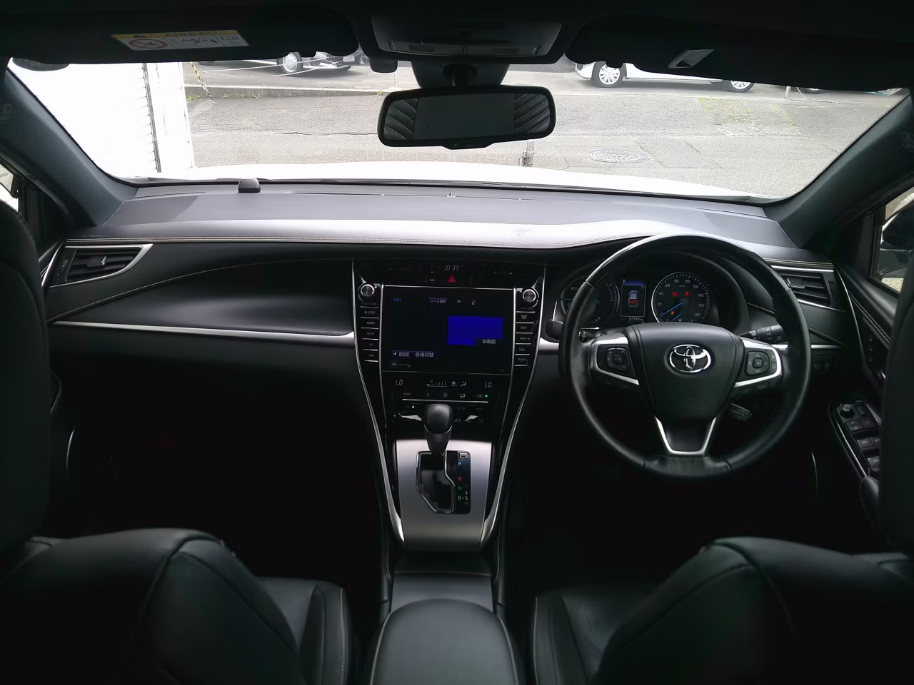 TOYOTA HARRIER