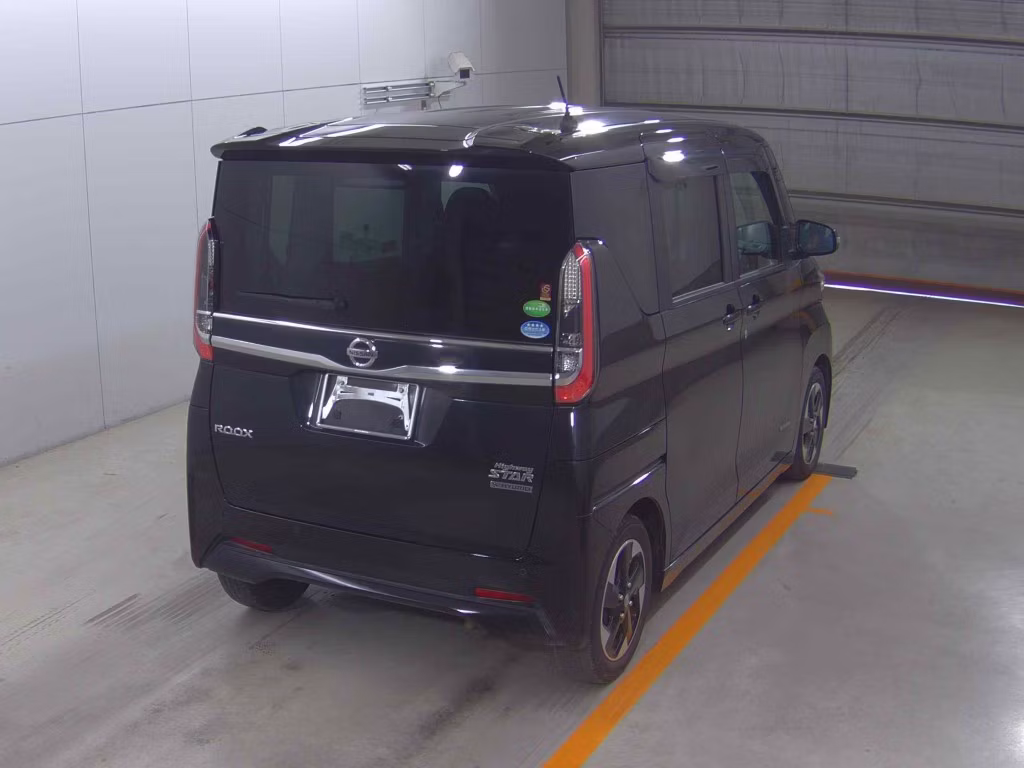 NISSAN ROOX