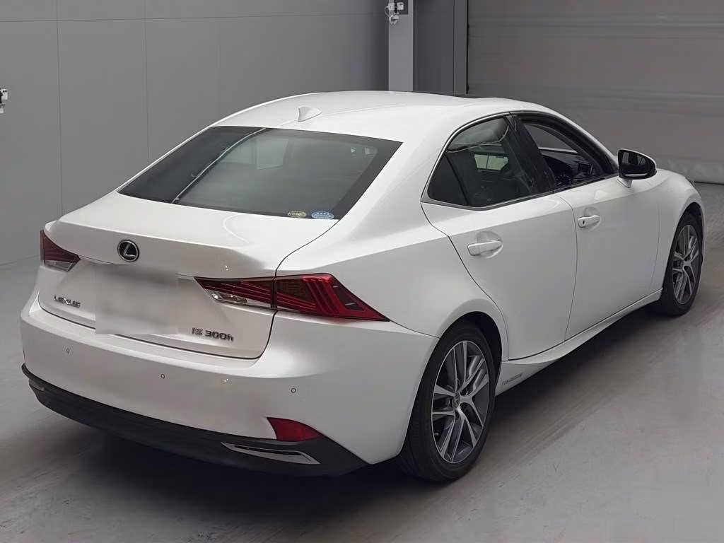 LEXUS IS300H