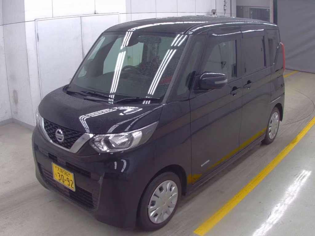 NISSAN ROOX