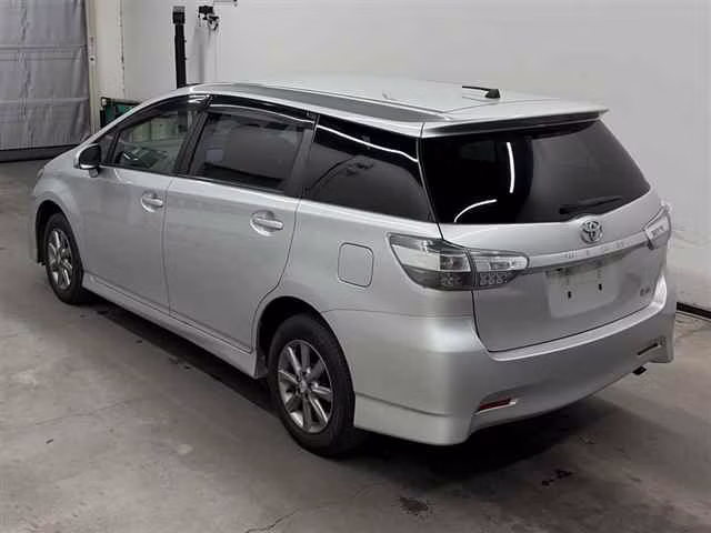 TOYOTA WISH