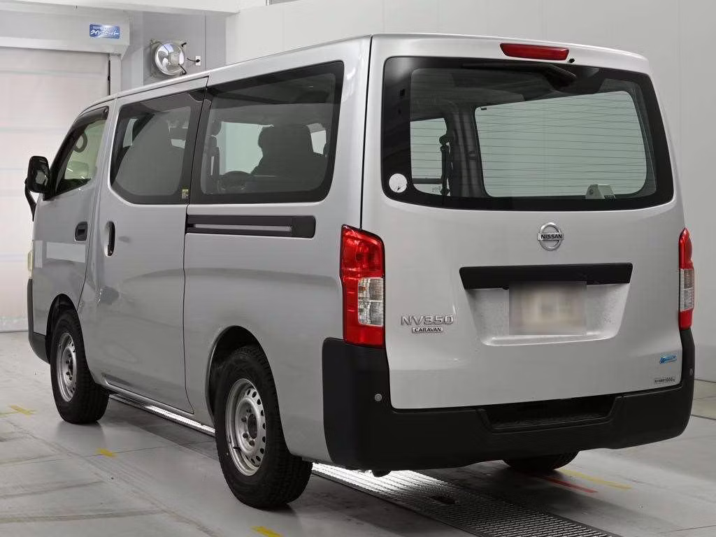 NISSAN NV350 CARAVAN