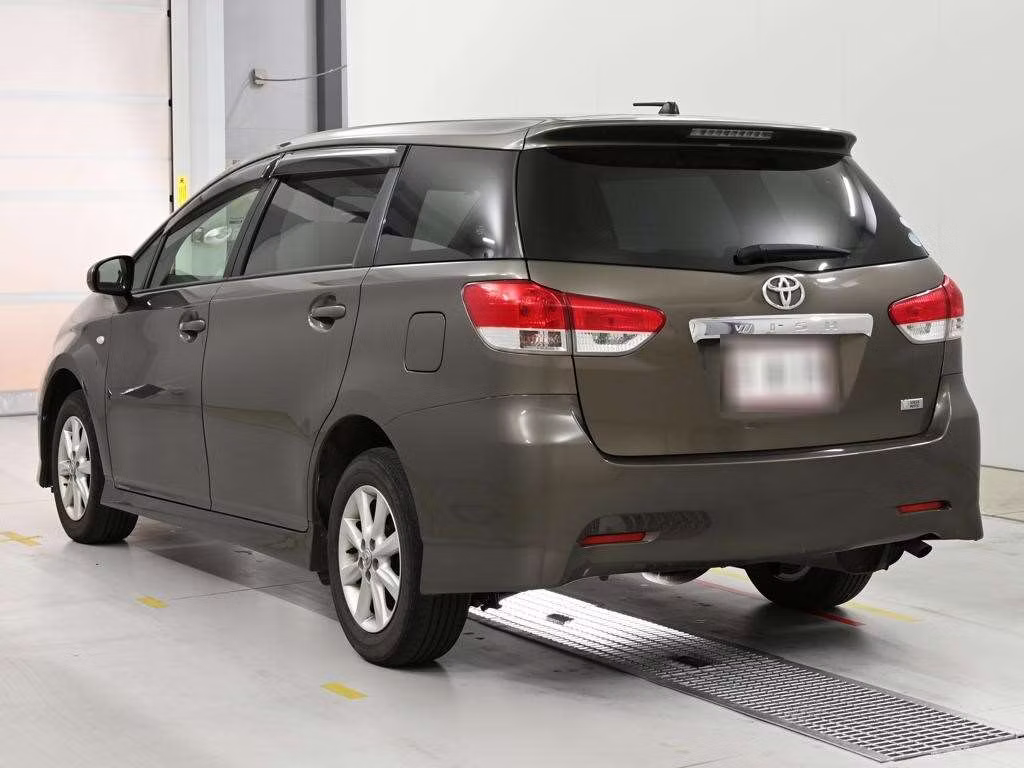 TOYOTA WISH