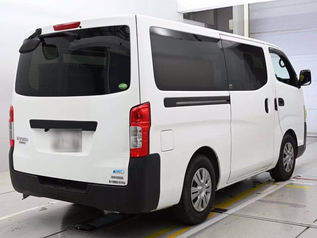 NISSAN NV350 CARAVAN