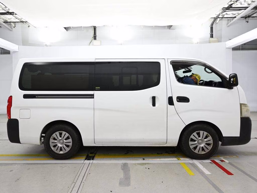NISSAN NV350 CARAVAN