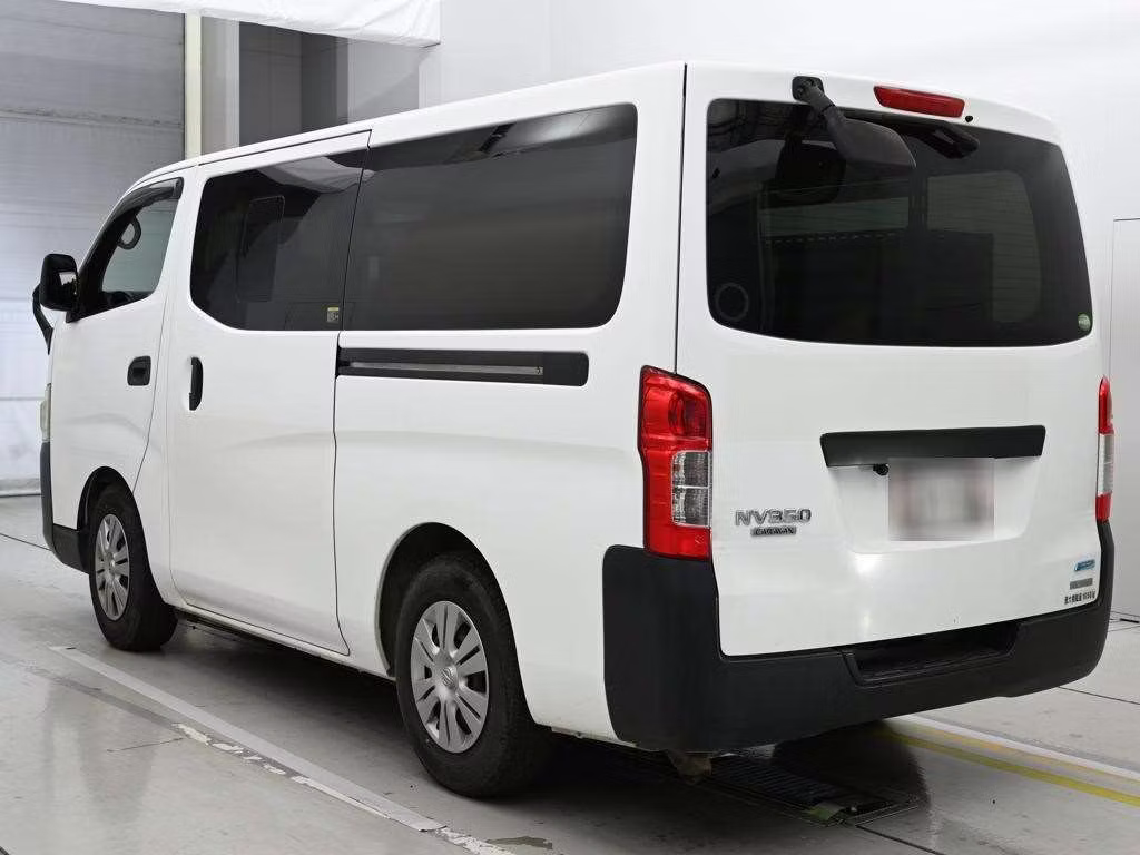 NISSAN NV350 CARAVAN
