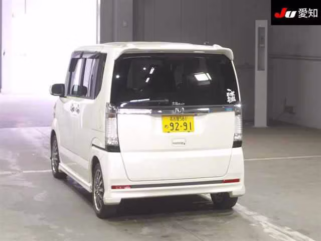 HONDA N-BOX
