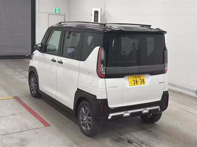 MITSUBISHI DELICA MINI