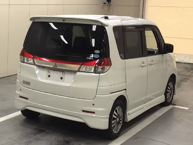 MITSUBISHI DELICA D:2